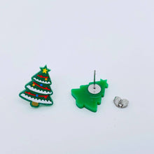 Load image into Gallery viewer, Green Christmas Tree Ear Studs
