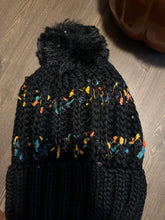 Load image into Gallery viewer, Knitted &amp; Lined Beanie

