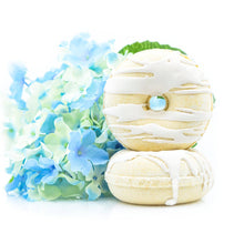 Load image into Gallery viewer, Vanilla Buttercream Donut Bath Bomb
