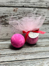 Load image into Gallery viewer, Pink Sugar Bath Bomb 5.5oz
