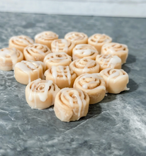 Load image into Gallery viewer, Cinnamon Bun Mini Wax Melts
